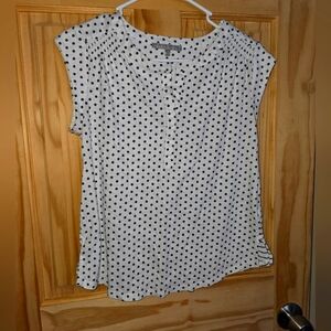 Womens white polka dot top size medium danielrainn